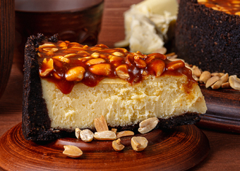 Чизкейк Снікерс